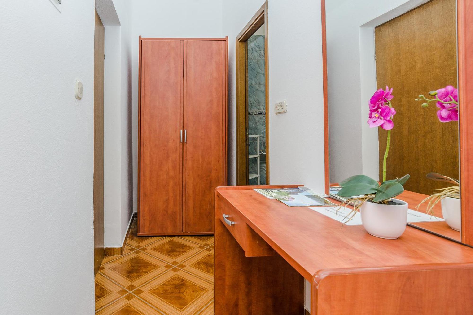 Apartmani Tomeri Stari Grad Kültér fotó