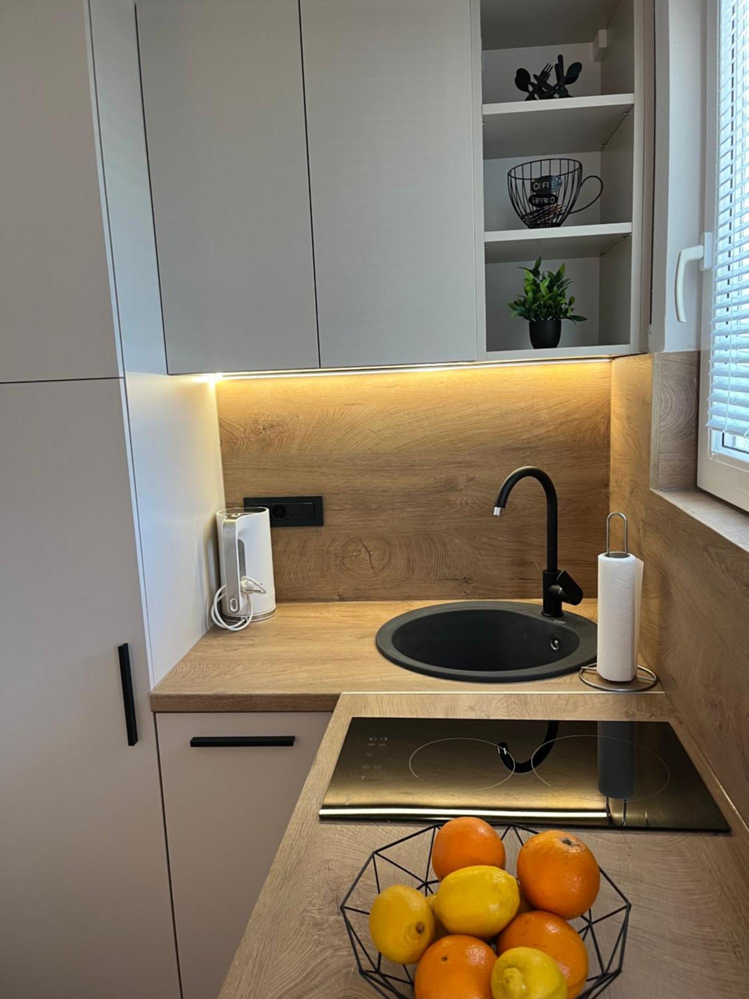 Apartmani Tomeri Stari Grad Kültér fotó